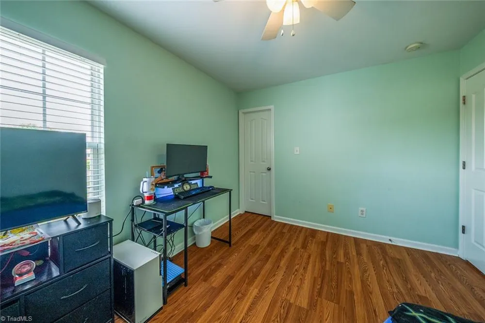 4949 Old Towne Village Circle Pfafftown, NC 27040
