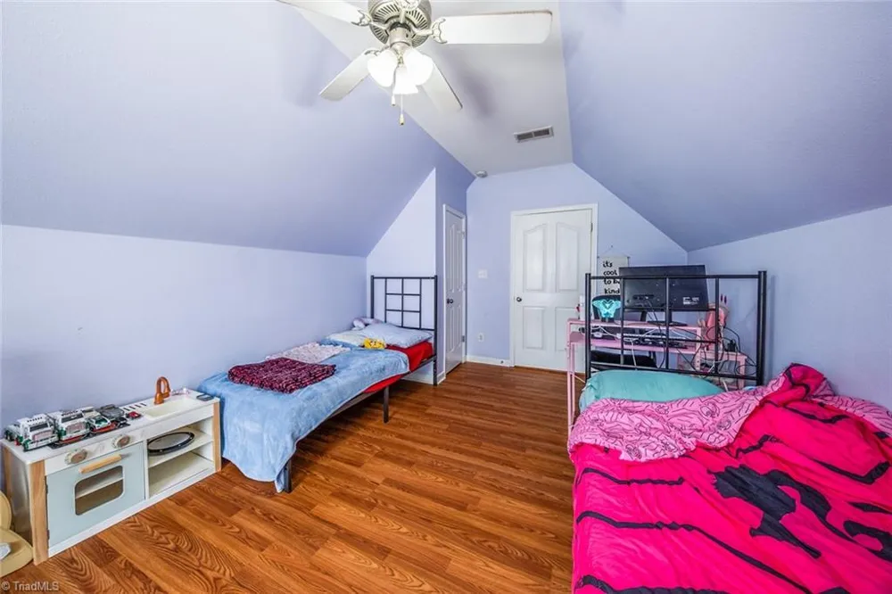 4949 Old Towne Village Circle Pfafftown, NC 27040