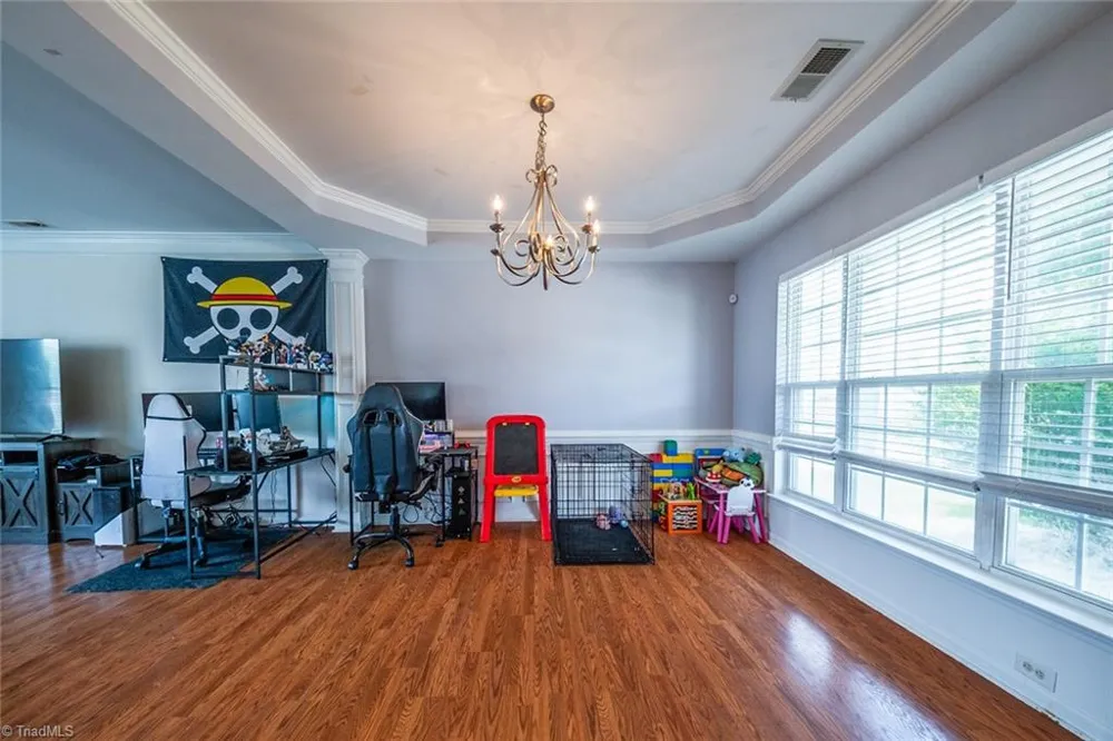 4949 Old Towne Village Circle Pfafftown, NC 27040