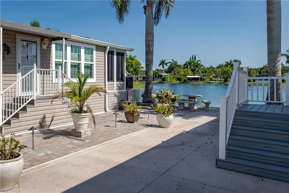 1146 Silver Lakes Boulevard Naples, FL 34114
