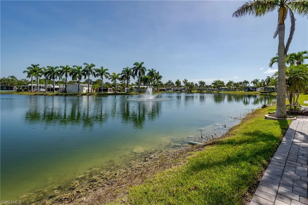 1146 Silver Lakes Boulevard Naples, FL 34114