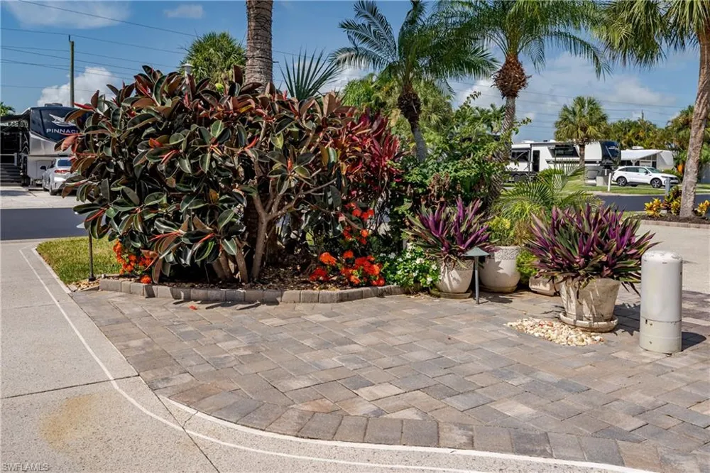 1146 Silver Lakes Boulevard Naples, FL 34114