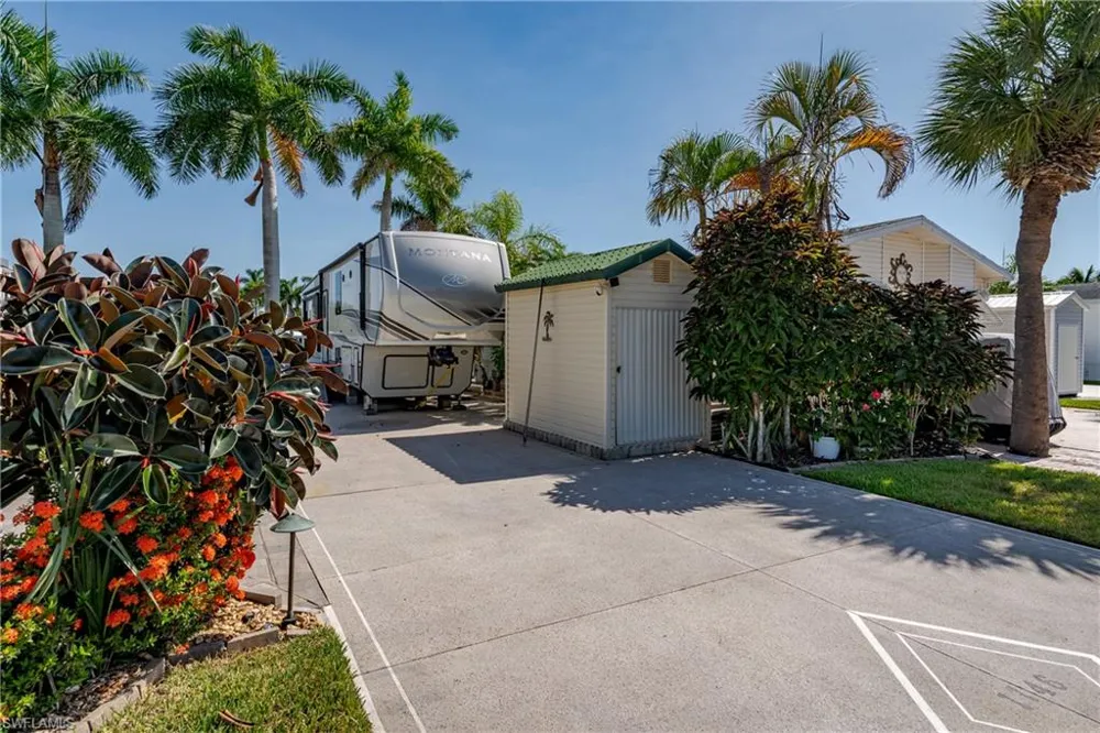 1146 Silver Lakes Boulevard Naples, FL 34114