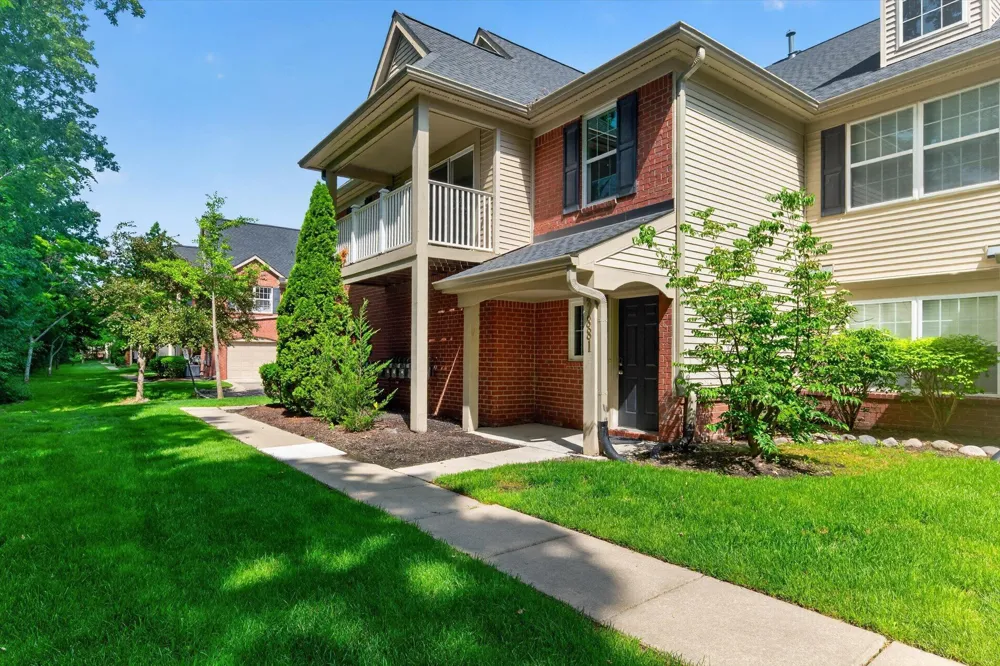 47881 Cardiff Avenue Canton, MI 48188