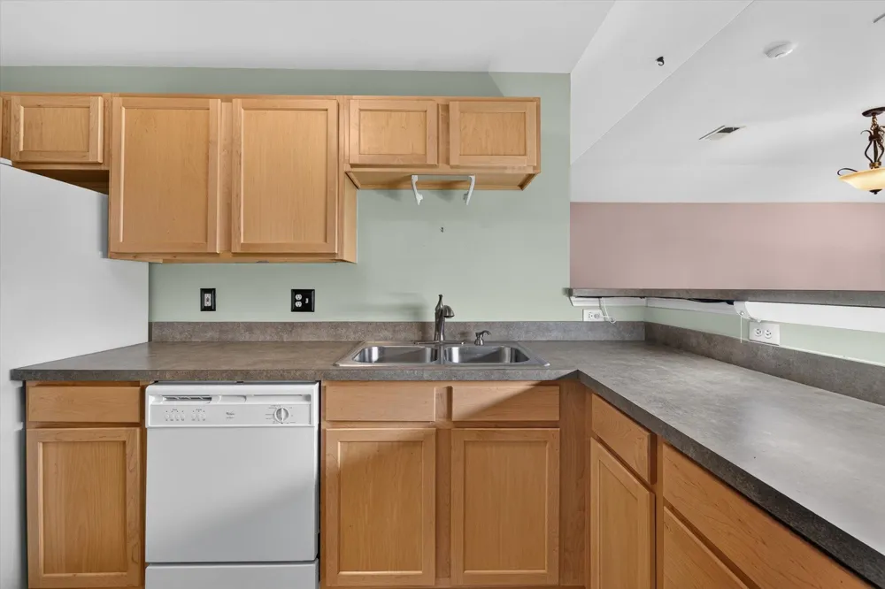 47881 Cardiff Avenue Canton, MI 48188