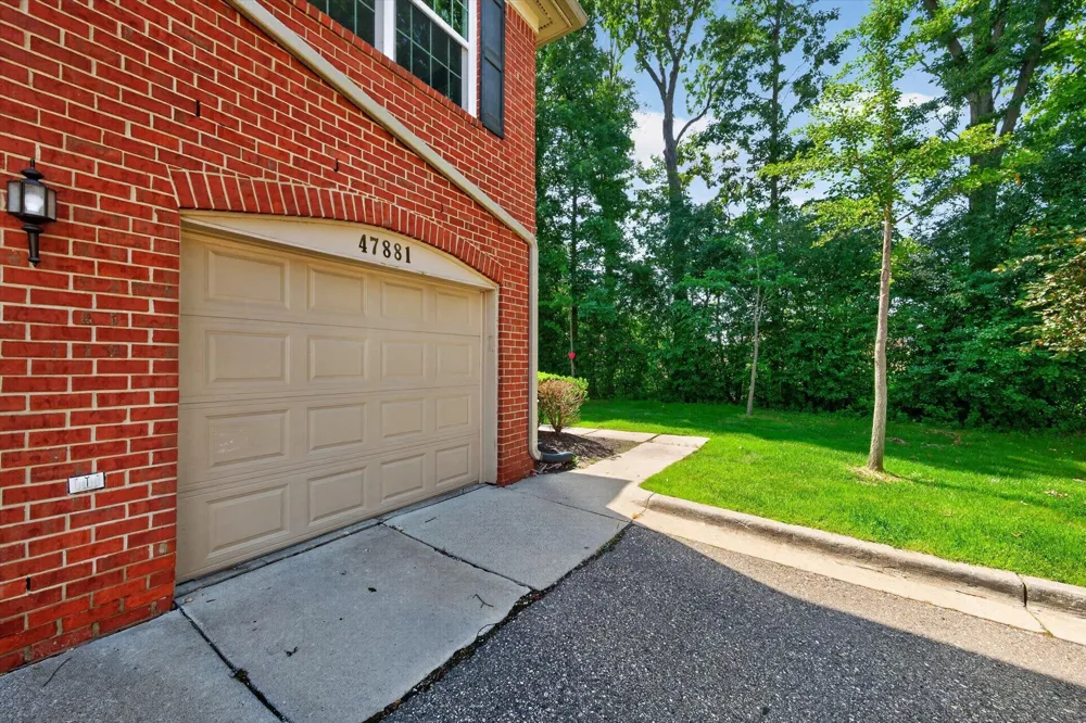 47881 Cardiff Avenue Canton, MI 48188