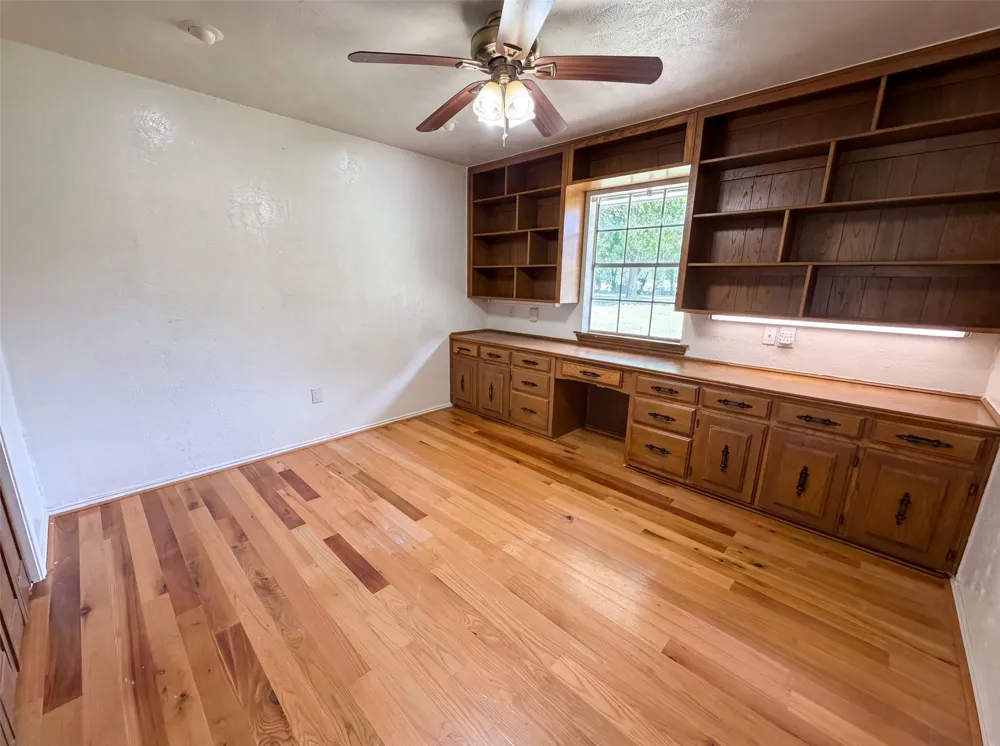 100 Dubb Lane Red Oak, TX 75154