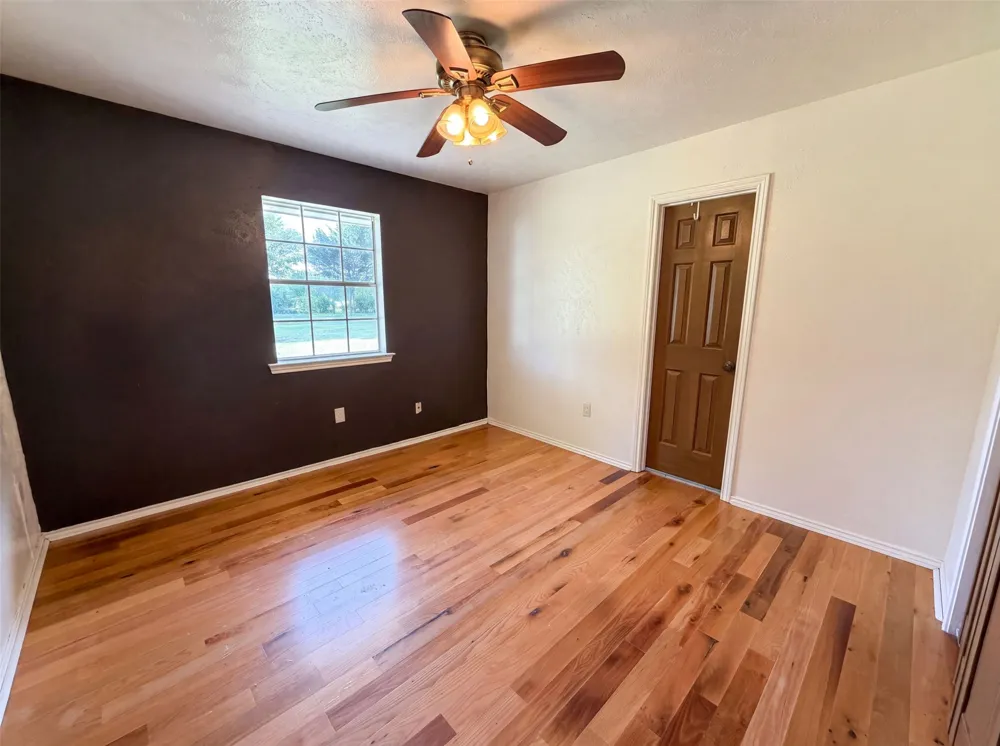 100 Dubb Lane Red Oak, TX 75154