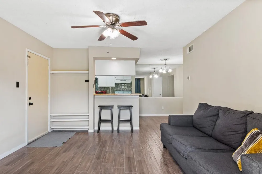 250 El Dorado Boulevard #259 Webster, TX 77598