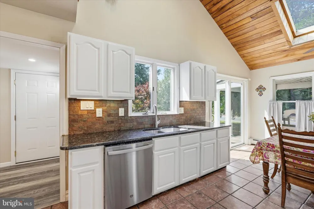 510 LAKESIDE DRIVE N Forked River, NJ 08731