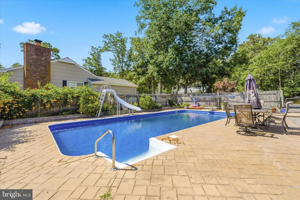 510 LAKESIDE DRIVE N Forked River, NJ 08731