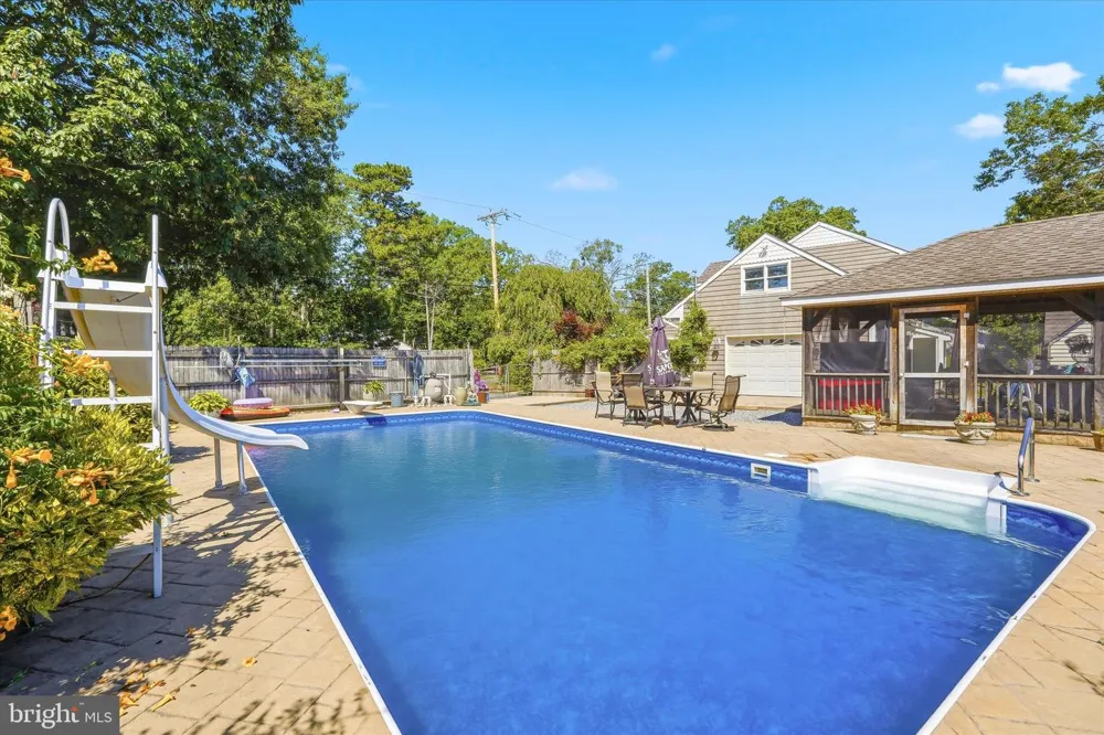 510 LAKESIDE DRIVE N Forked River, NJ 08731