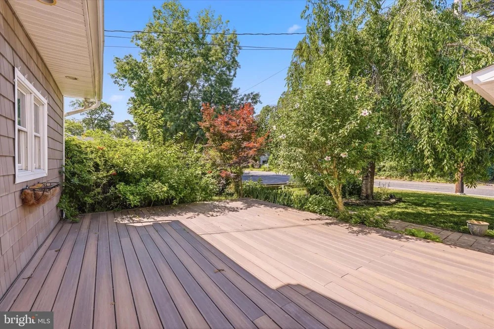 510 LAKESIDE DRIVE N Forked River, NJ 08731