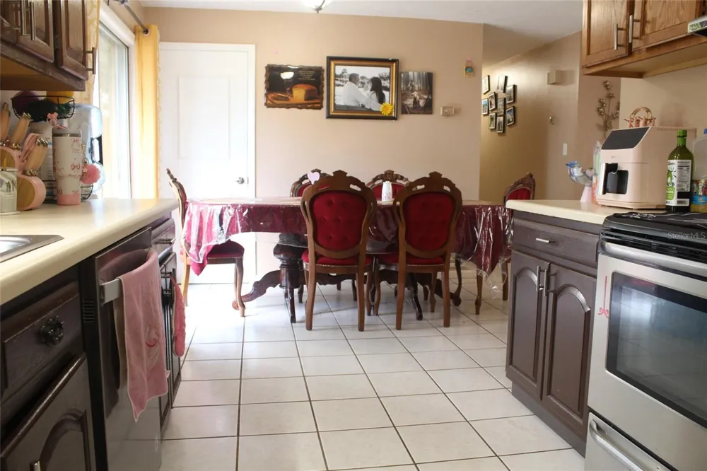 5705 SE 2ND STREET ocala, FL 34480