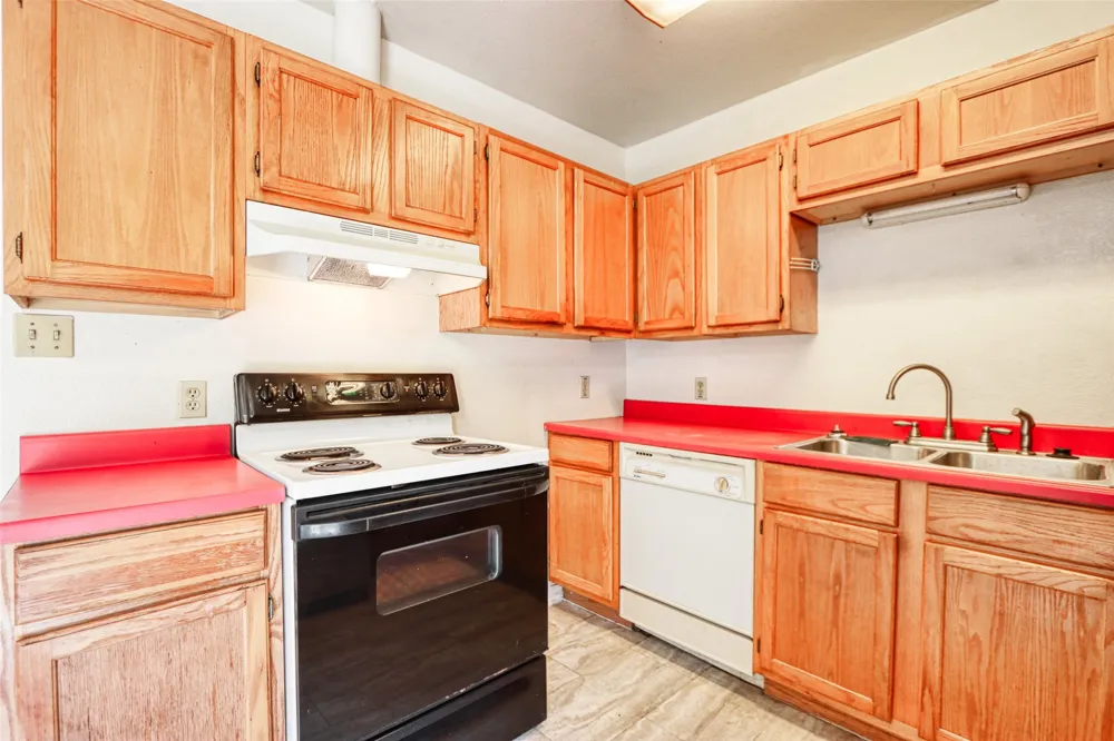 808 Wright Avenue Kerens, TX 75144