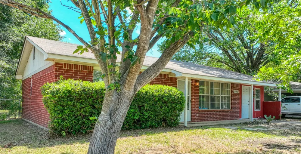 808 Wright Avenue Kerens, TX 75144