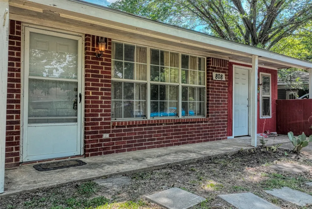 808 Wright Avenue Kerens, TX 75144