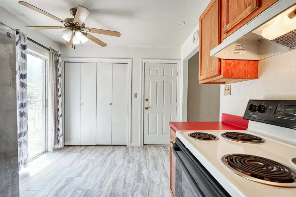 808 Wright Avenue Kerens, TX 75144