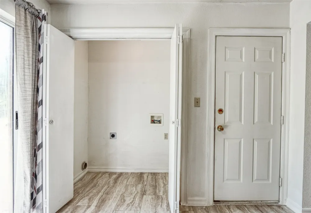 808 Wright Avenue Kerens, TX 75144