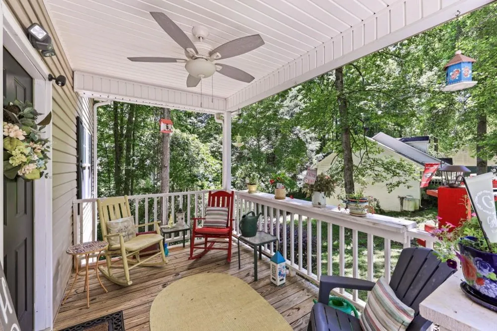 188 Seaborn Drive Cleveland, GA 30528