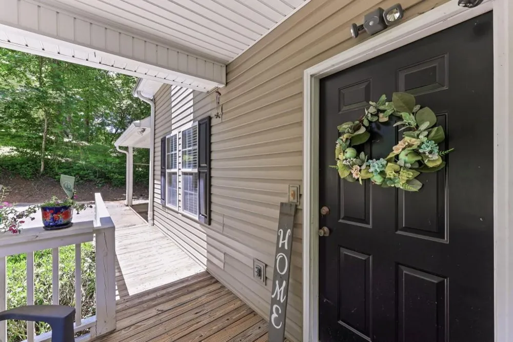 188 Seaborn Drive Cleveland, GA 30528