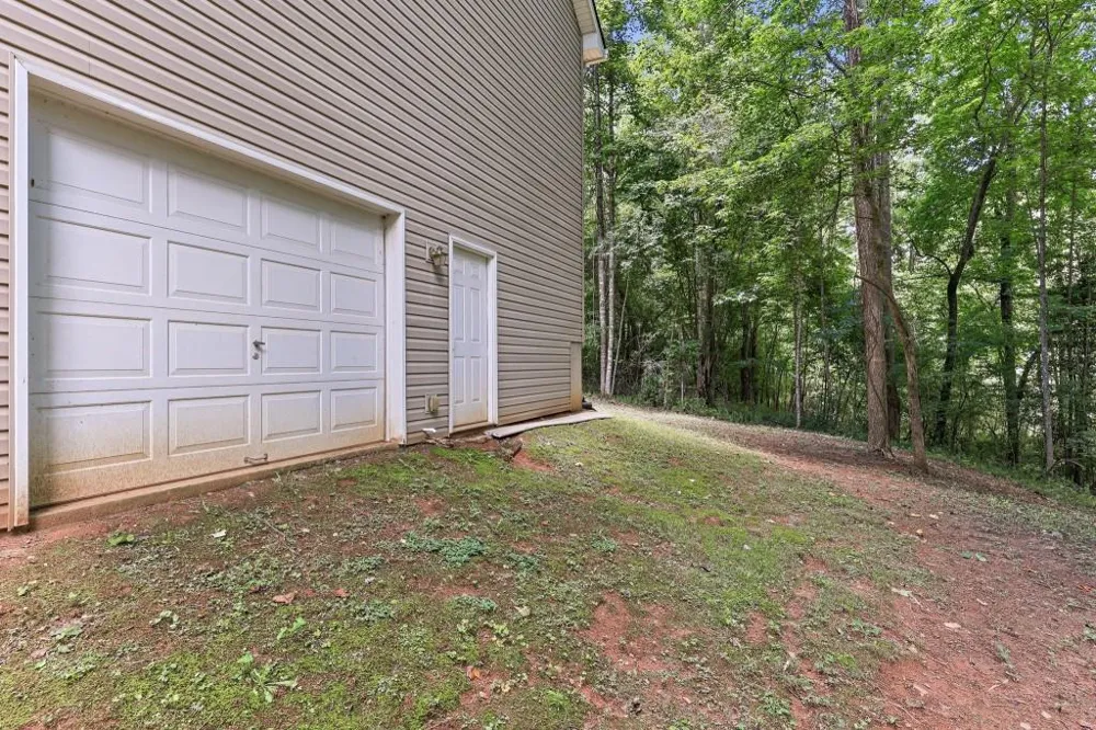 188 Seaborn Drive Cleveland, GA 30528