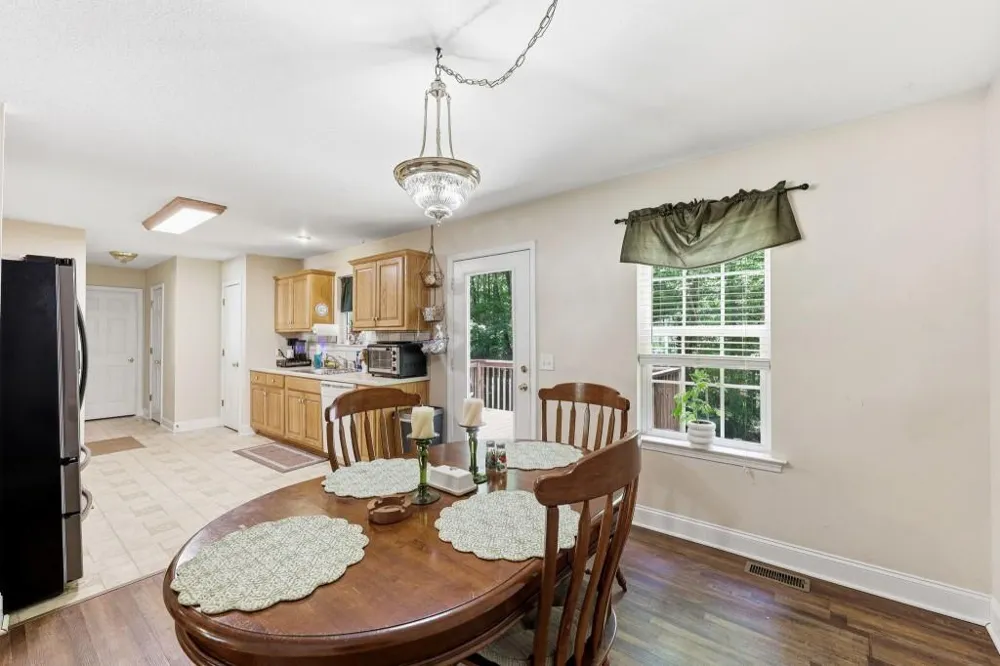 188 Seaborn Drive Cleveland, GA 30528