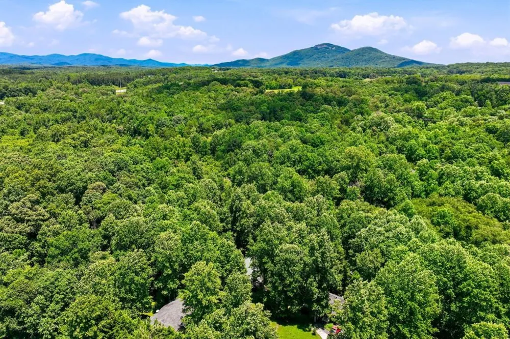 188 Seaborn Drive Cleveland, GA 30528