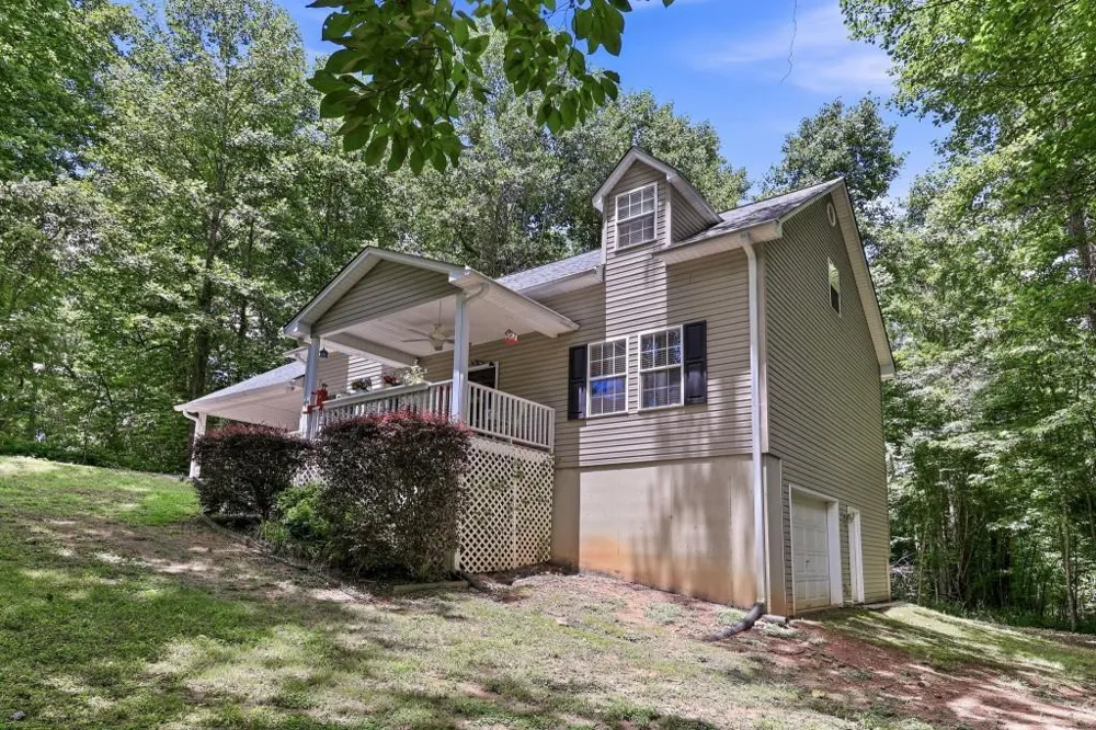 188 Seaborn Drive Cleveland, GA 30528