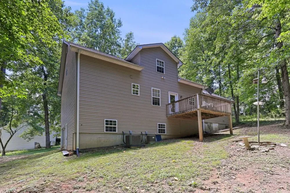 188 Seaborn Drive Cleveland, GA 30528
