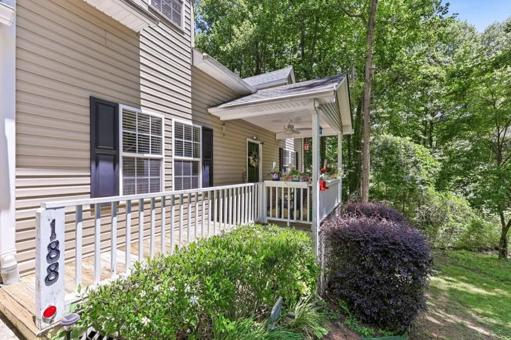 188 Seaborn Drive Cleveland, GA 30528