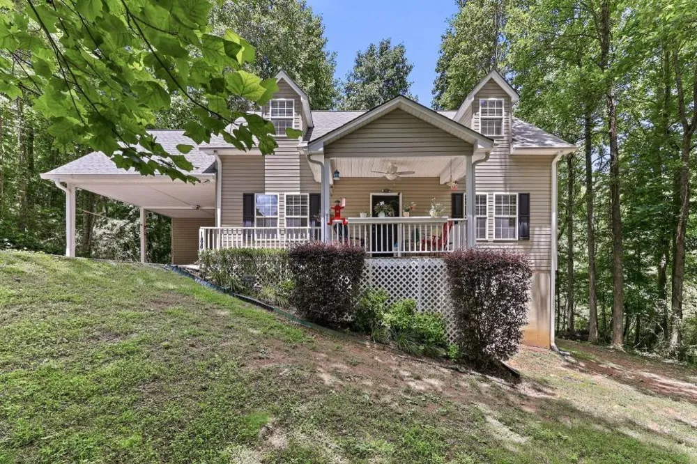 188 Seaborn Drive Cleveland, GA 30528