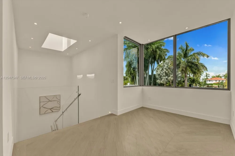 7701 Coquina Drive North Bay Village, FL 33141