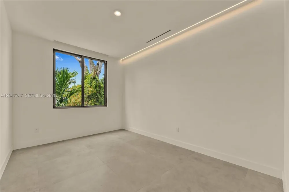 7701 Coquina Drive North Bay Village, FL 33141