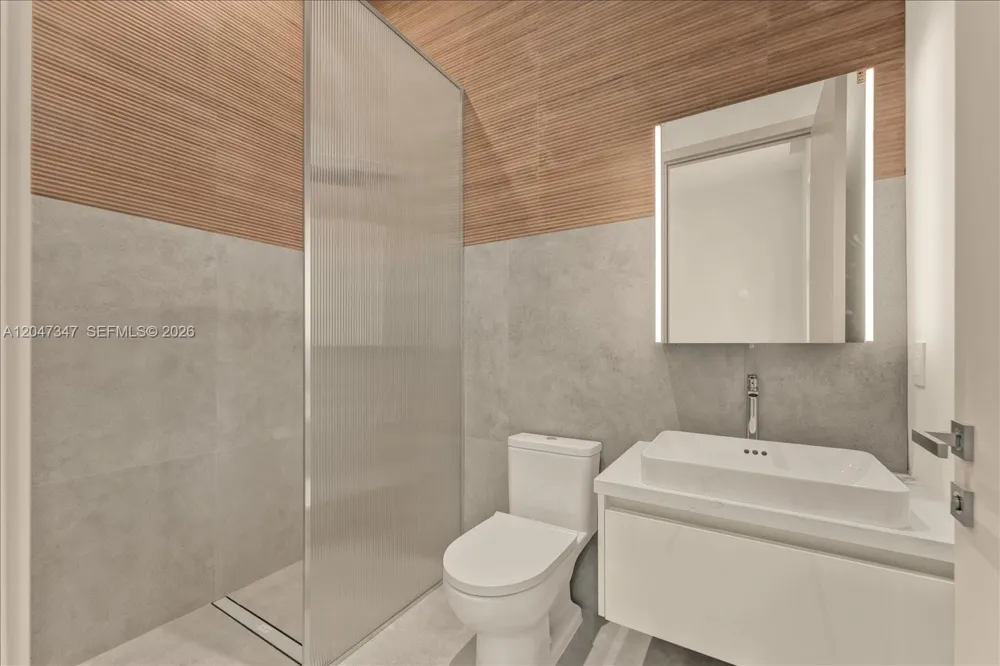 7701 Coquina Drive North Bay Village, FL 33141