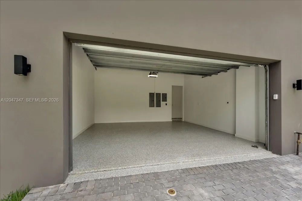 7701 Coquina Drive North Bay Village, FL 33141