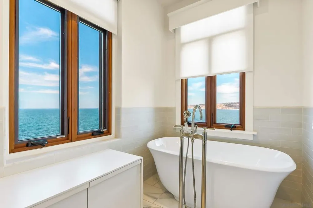 1245 Coast La Jolla, CA 92037