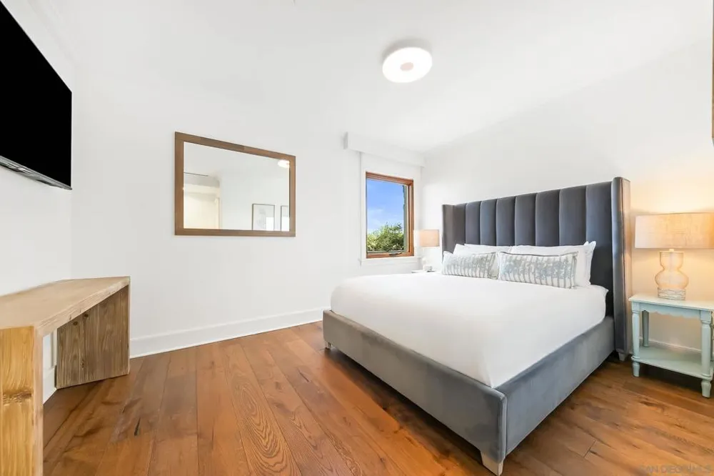 1245 Coast La Jolla, CA 92037