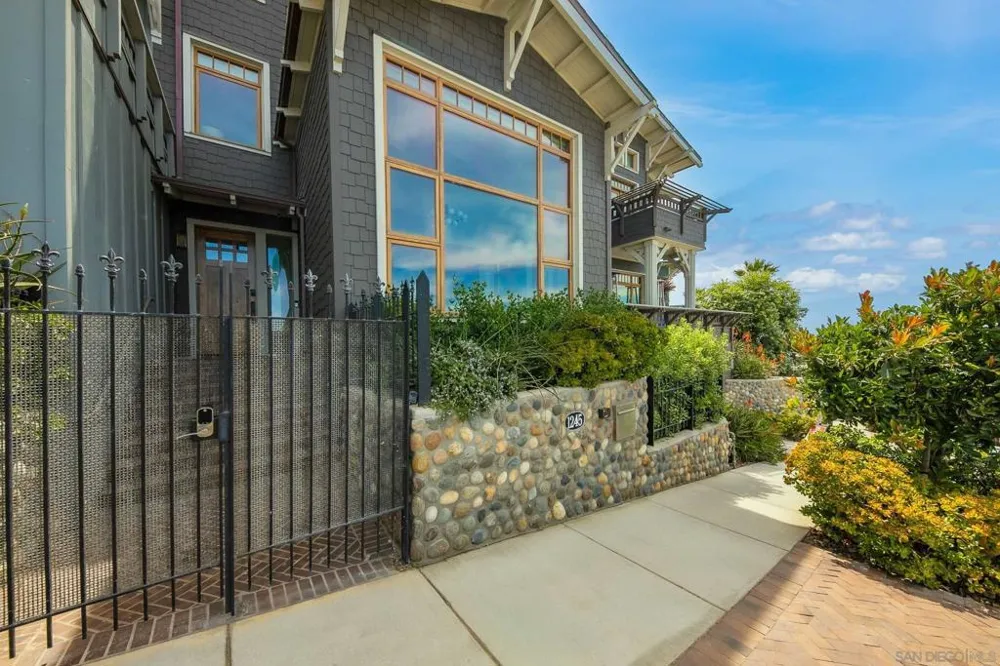 1245 Coast La Jolla, CA 92037