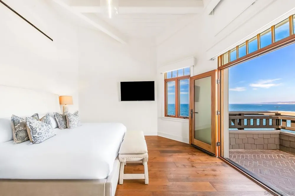 1245 Coast La Jolla, CA 92037