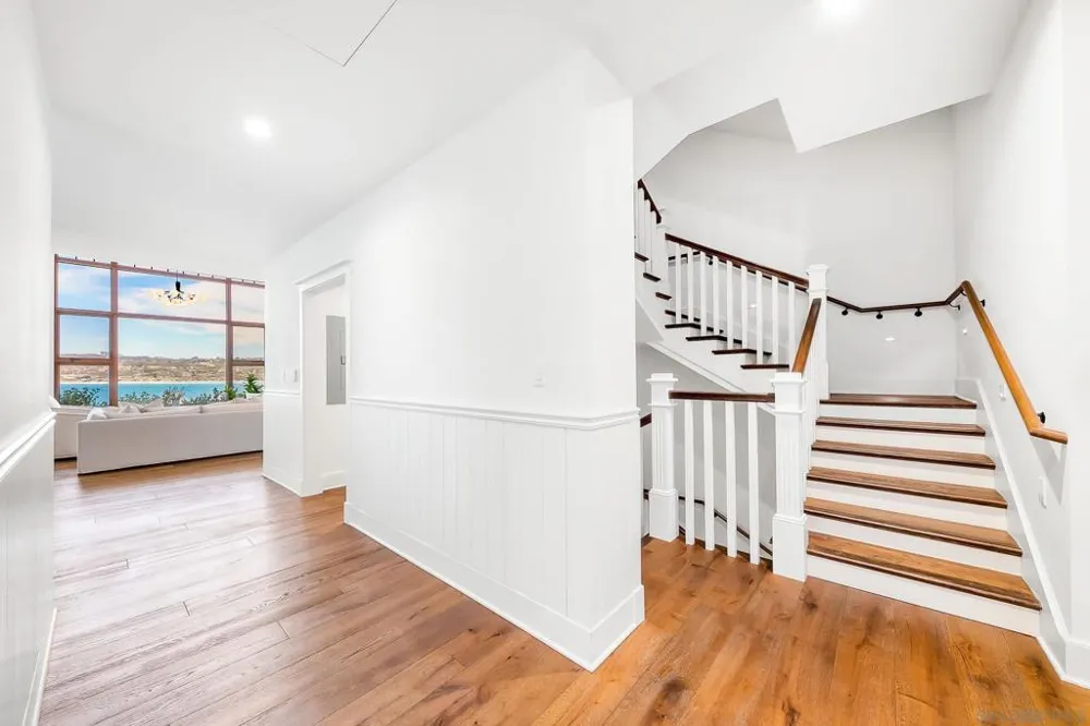1245 Coast La Jolla, CA 92037