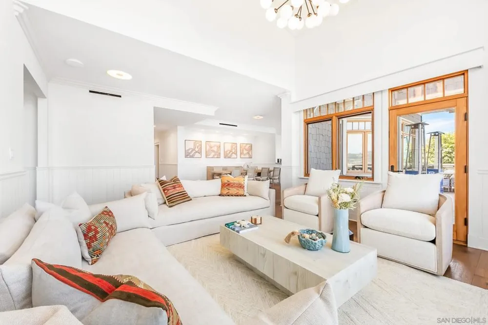1245 Coast La Jolla, CA 92037