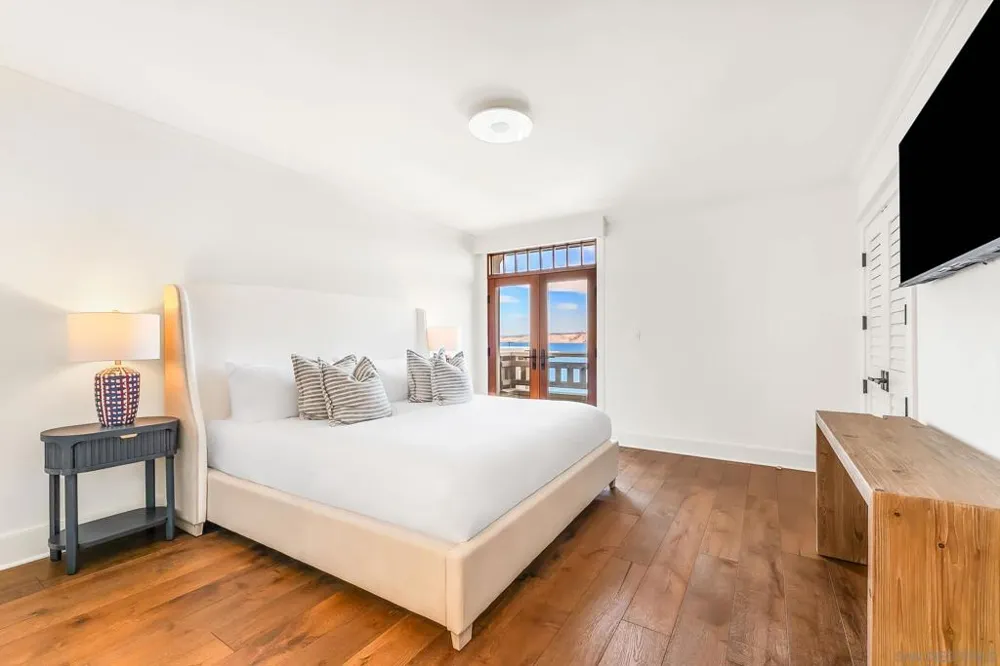 1245 Coast La Jolla, CA 92037