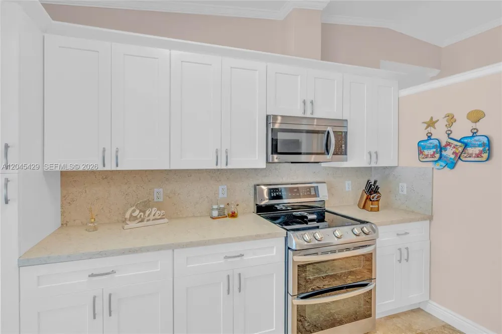 27 Blue Runner St Key Largo, FL 33037