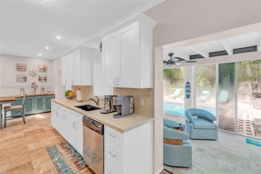 27 Blue Runner St Key Largo, FL 33037