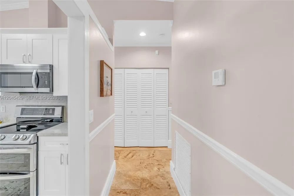 27 Blue Runner St Key Largo, FL 33037