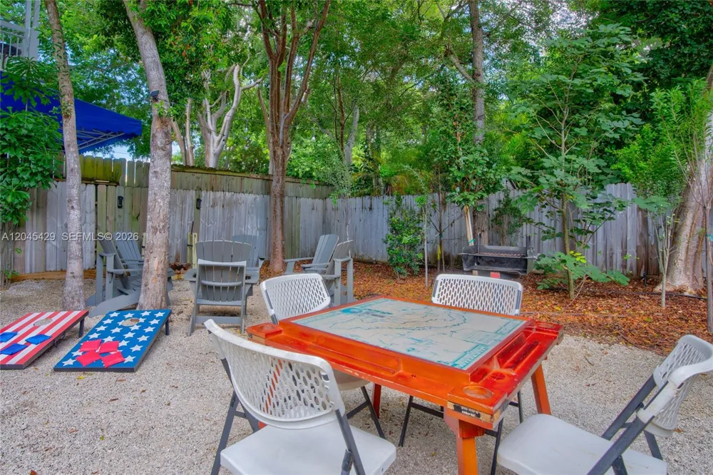 27 Blue Runner St Key Largo, FL 33037