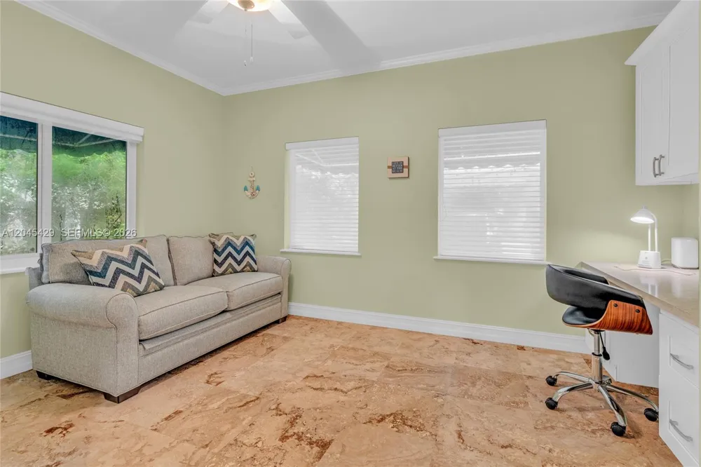 27 Blue Runner St Key Largo, FL 33037