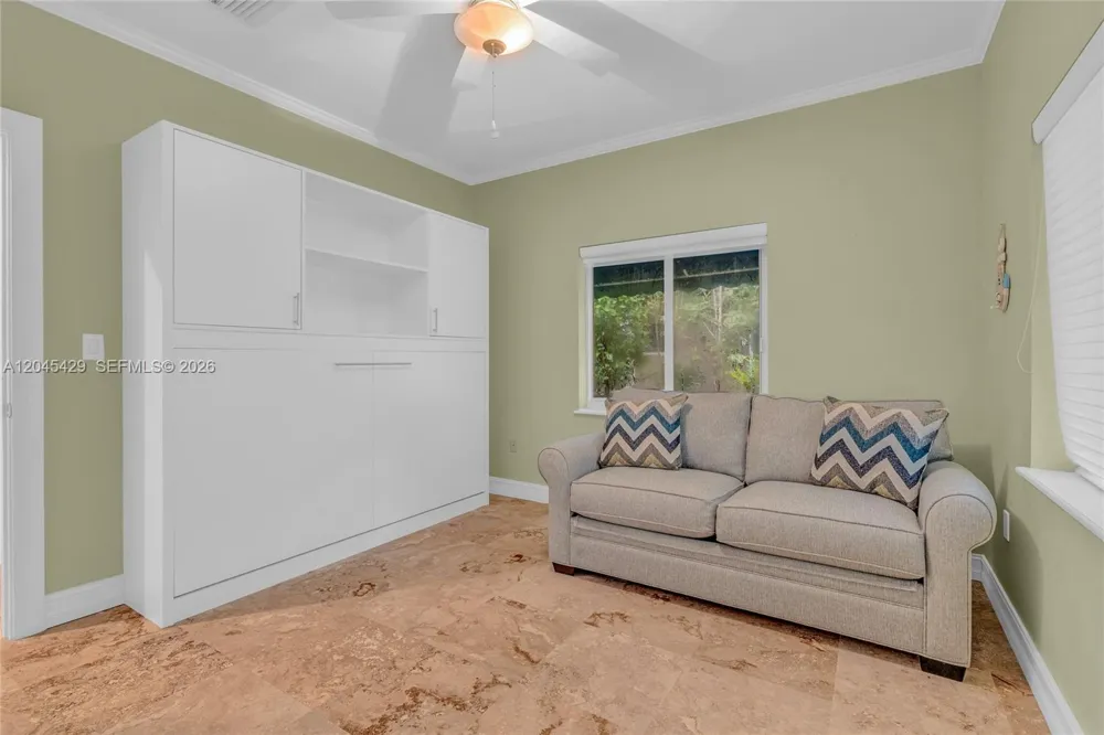 27 Blue Runner St Key Largo, FL 33037