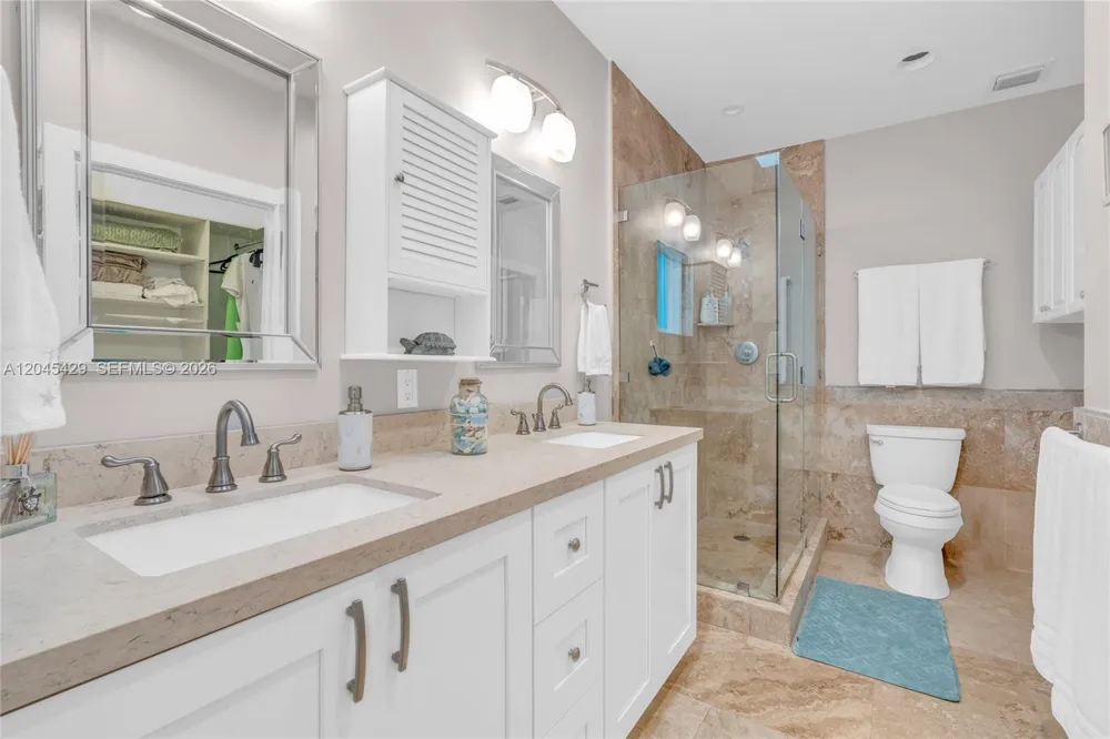 27 Blue Runner St Key Largo, FL 33037